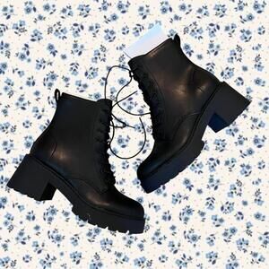 Madden Girl Talent Black Chunky Platform Combat Boots Size 9